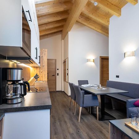 Alpin Chalet Am Burgsee Ladis Exterior photo