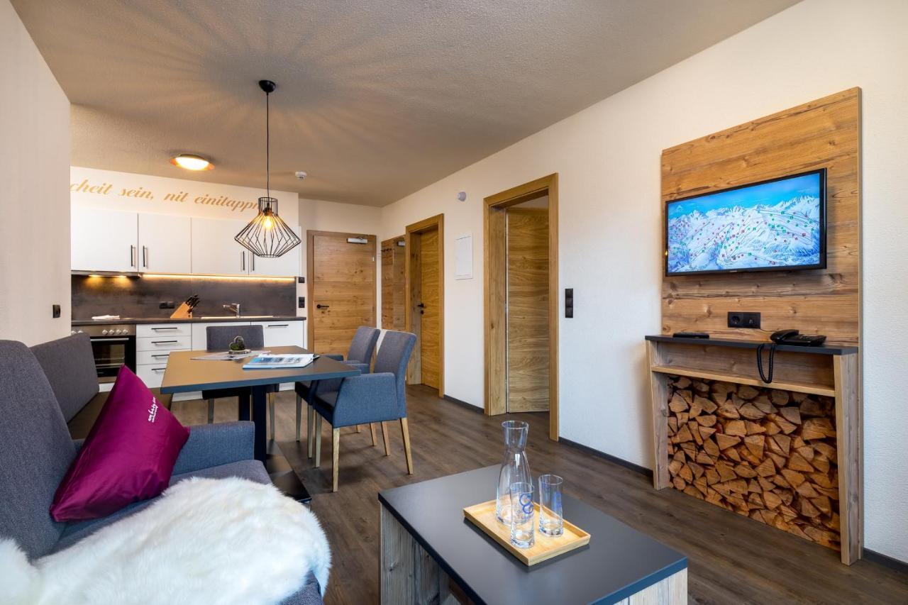 Alpin Chalet Am Burgsee Ladis Exterior photo